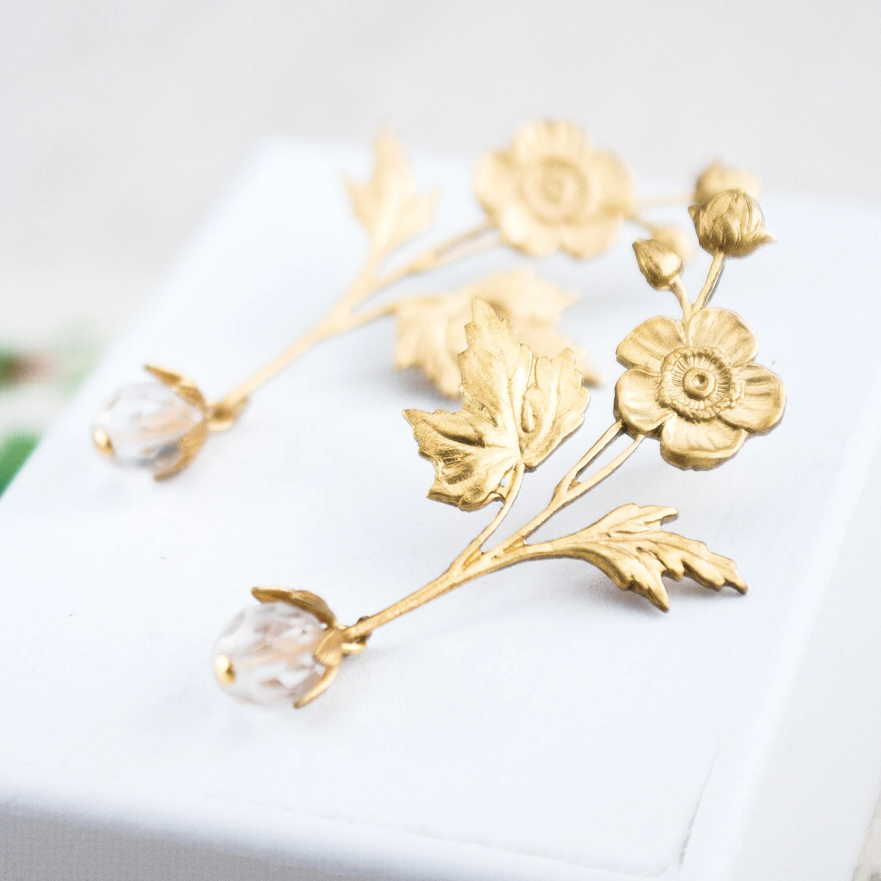Flower stud Pearl Earrings