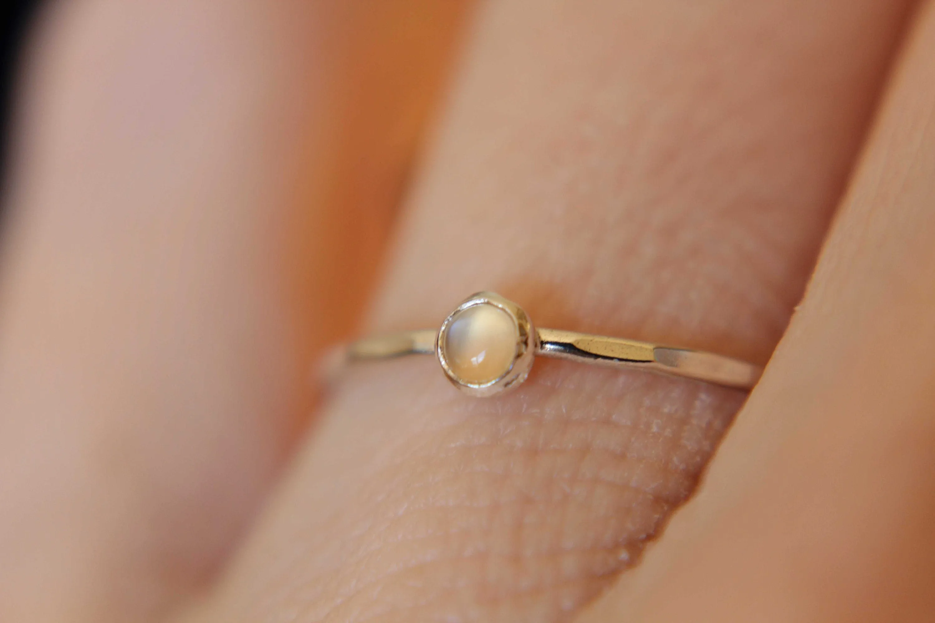 Moonstone Ring, Sterling Silver Moonstone Ring, Dainty Ring,Tiny Moonstone Ring, Thin Ring, June Birthstone, Peach Moonstone, Gift